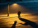 梦见自己的影子会动？是“另一面”想出来透透气